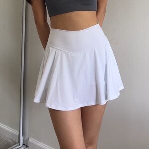 Gilly Hicks White Skort
